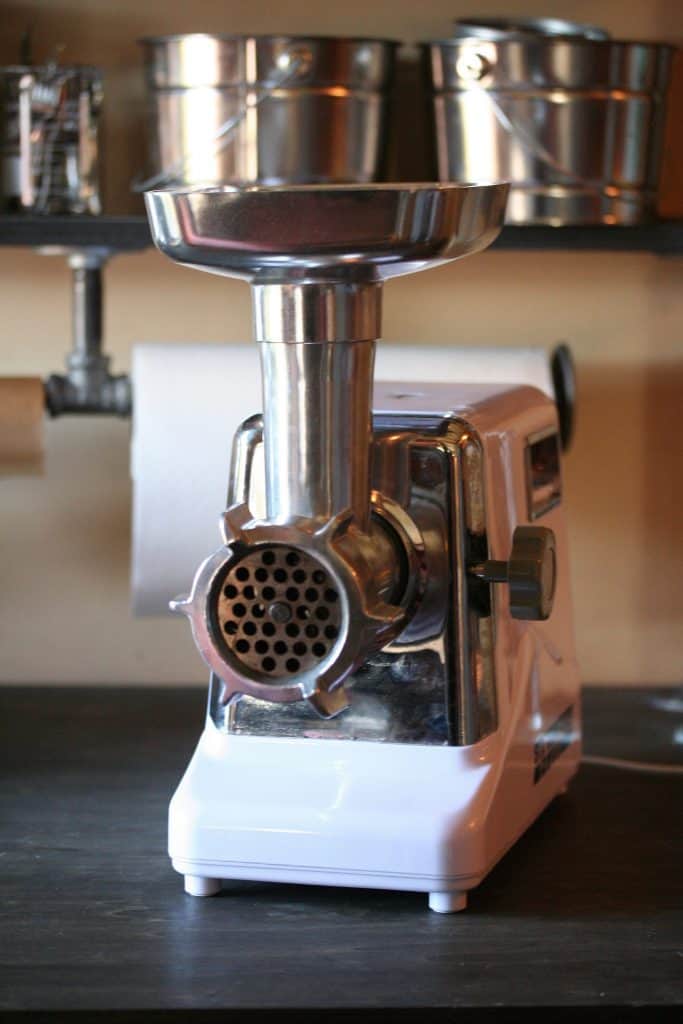 5 Best Meat Grinder for Bones (2018 Updated Guide)